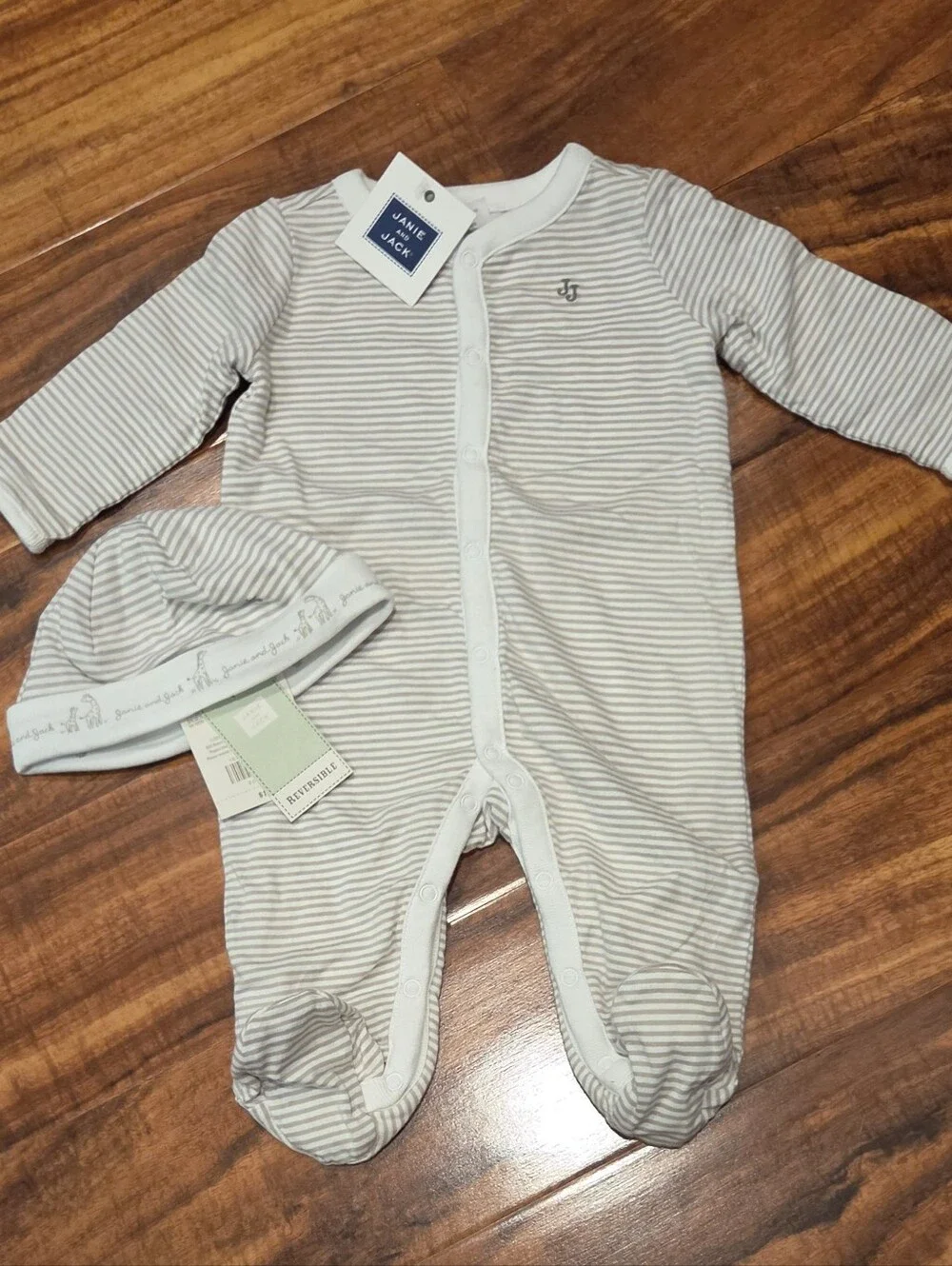 Janie and Jack NWT 0-3 Months Tan Stripe Footed One-Piece with Reversible Hat